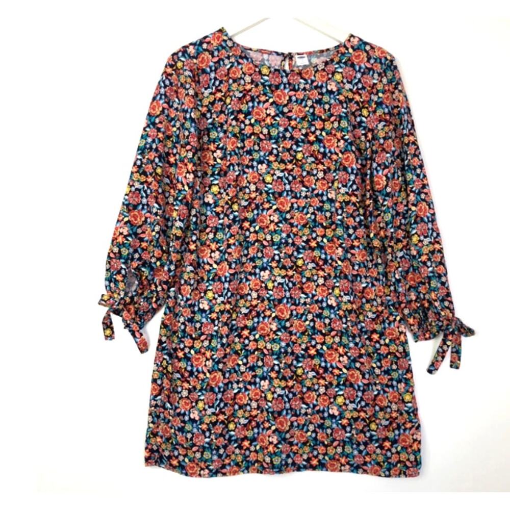 Vintage Inspired Floral Tie Sleeve Shift Dress 🌸